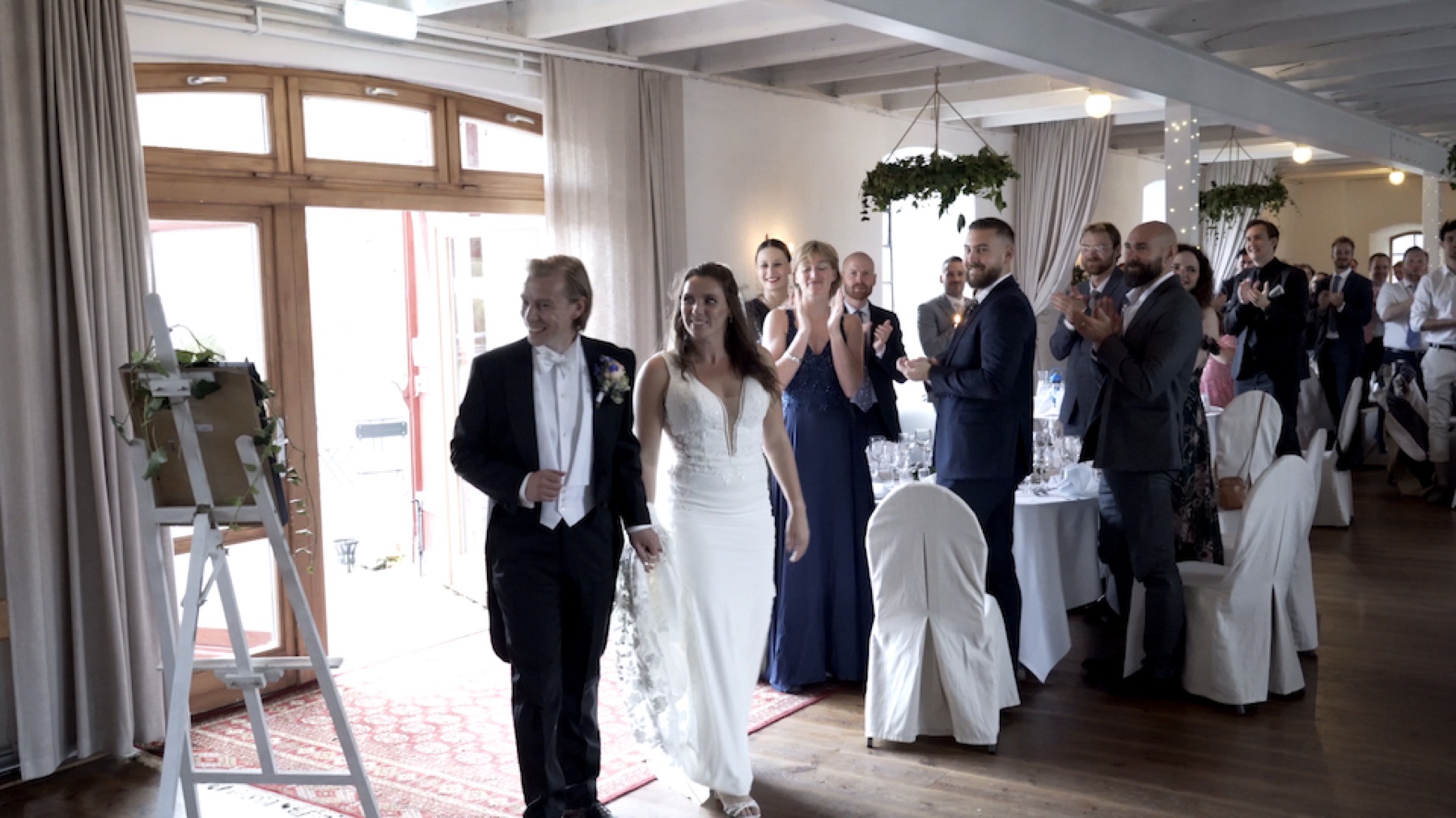 Stillbild ur bröllopsfilm