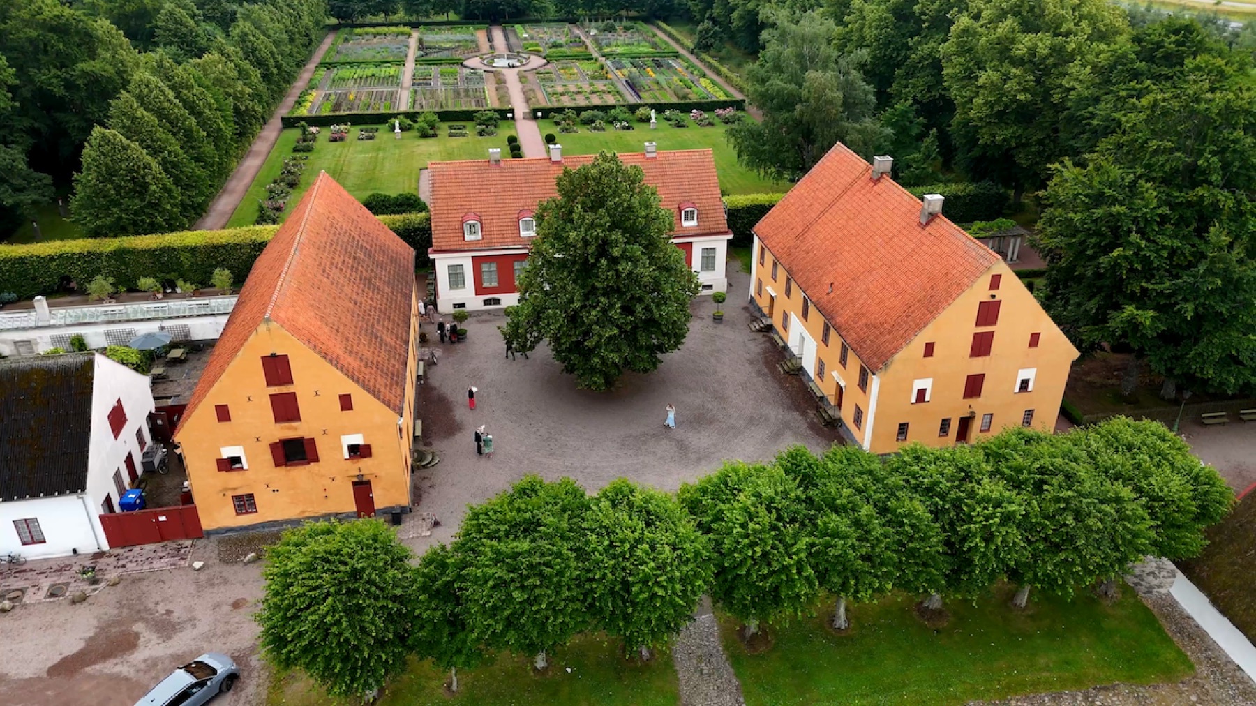 Stillbild ur bröllopsfilm